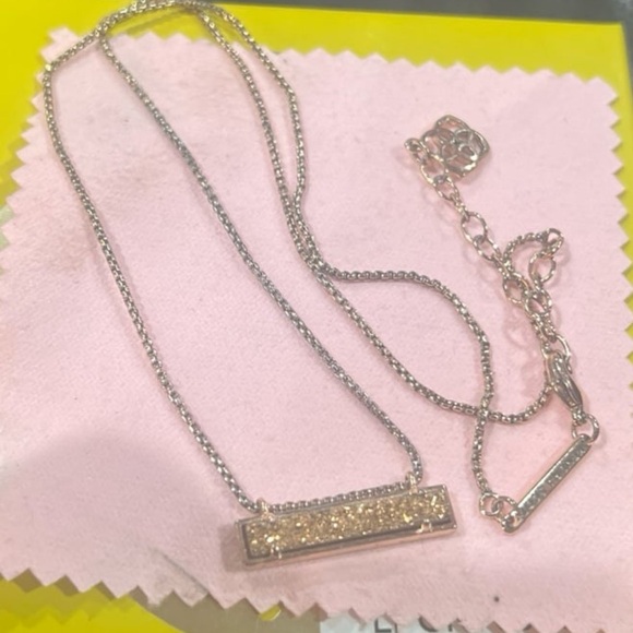 Kendra Scott Leanor Gold Pendant Necklace In Sand Drusy - like new - Picture 8 of 12